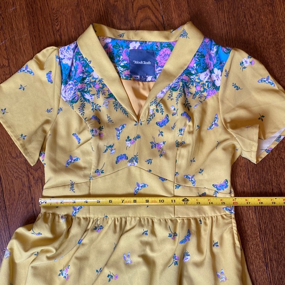 Modcloth floral butterflies dress L with pockets - Picture 4 of 7